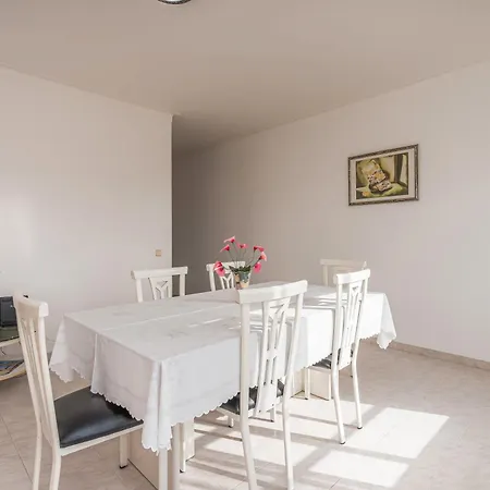 Maralvor 301 Apartamento